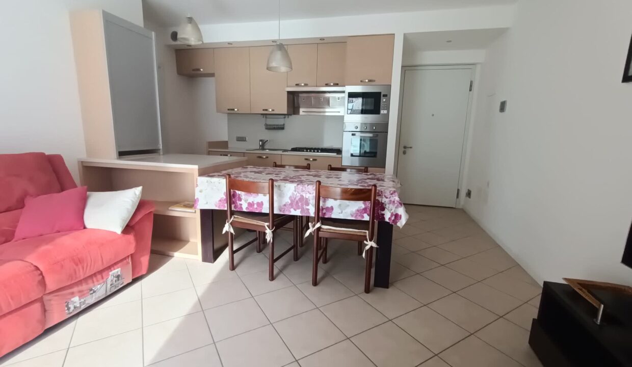 Open-house-V451-32