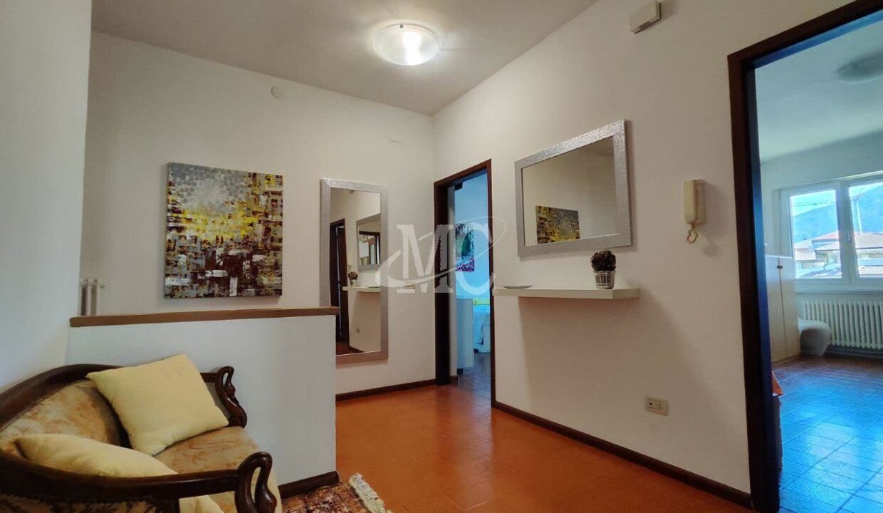 Open-house-V532-15