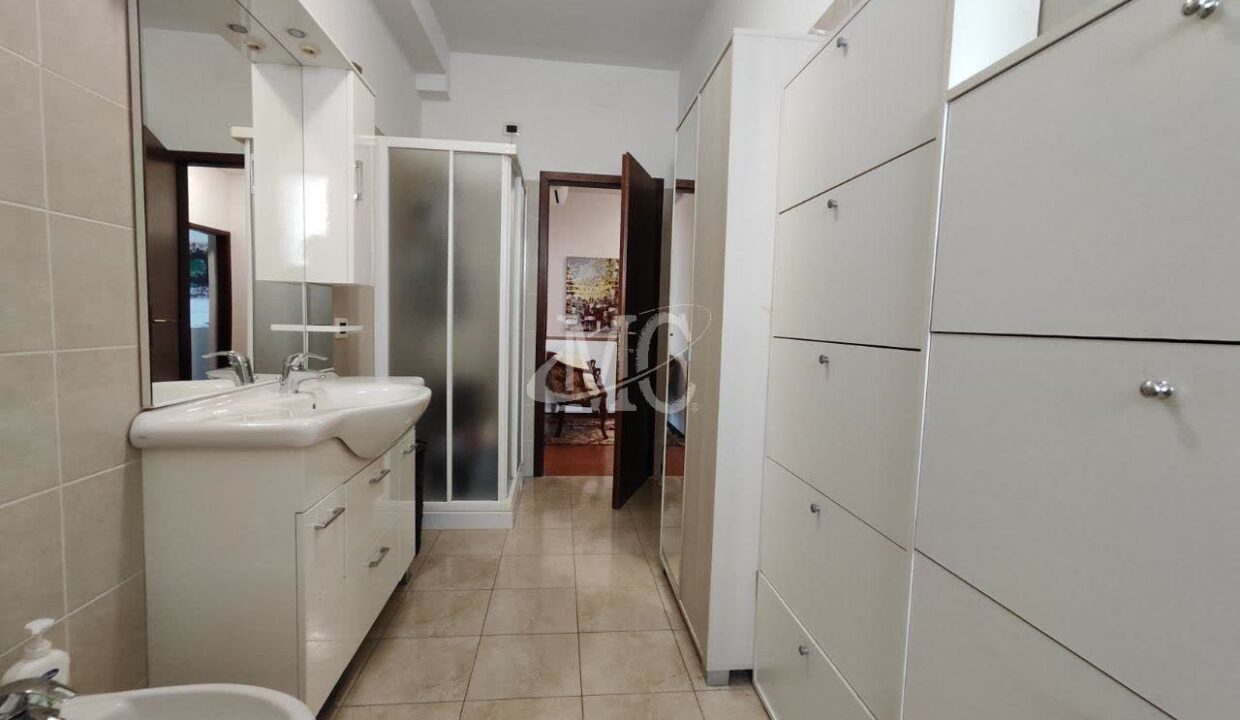 Open-house-V532-25