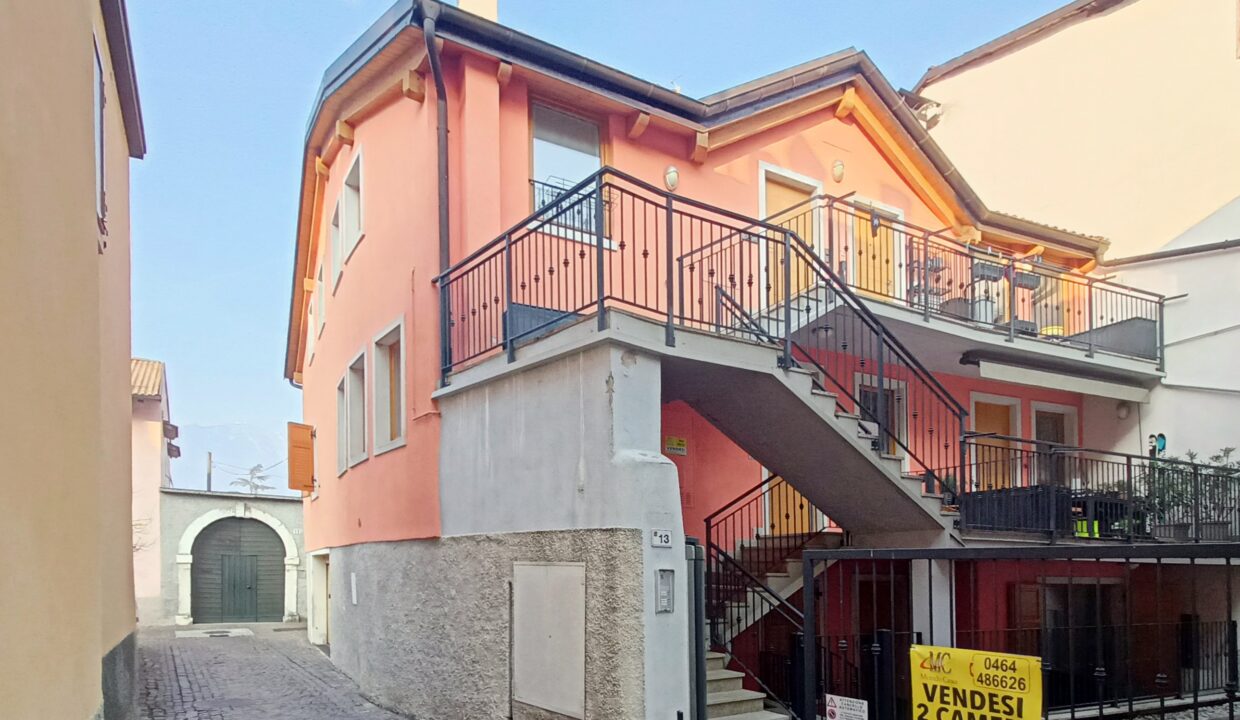 V564_1_facciata