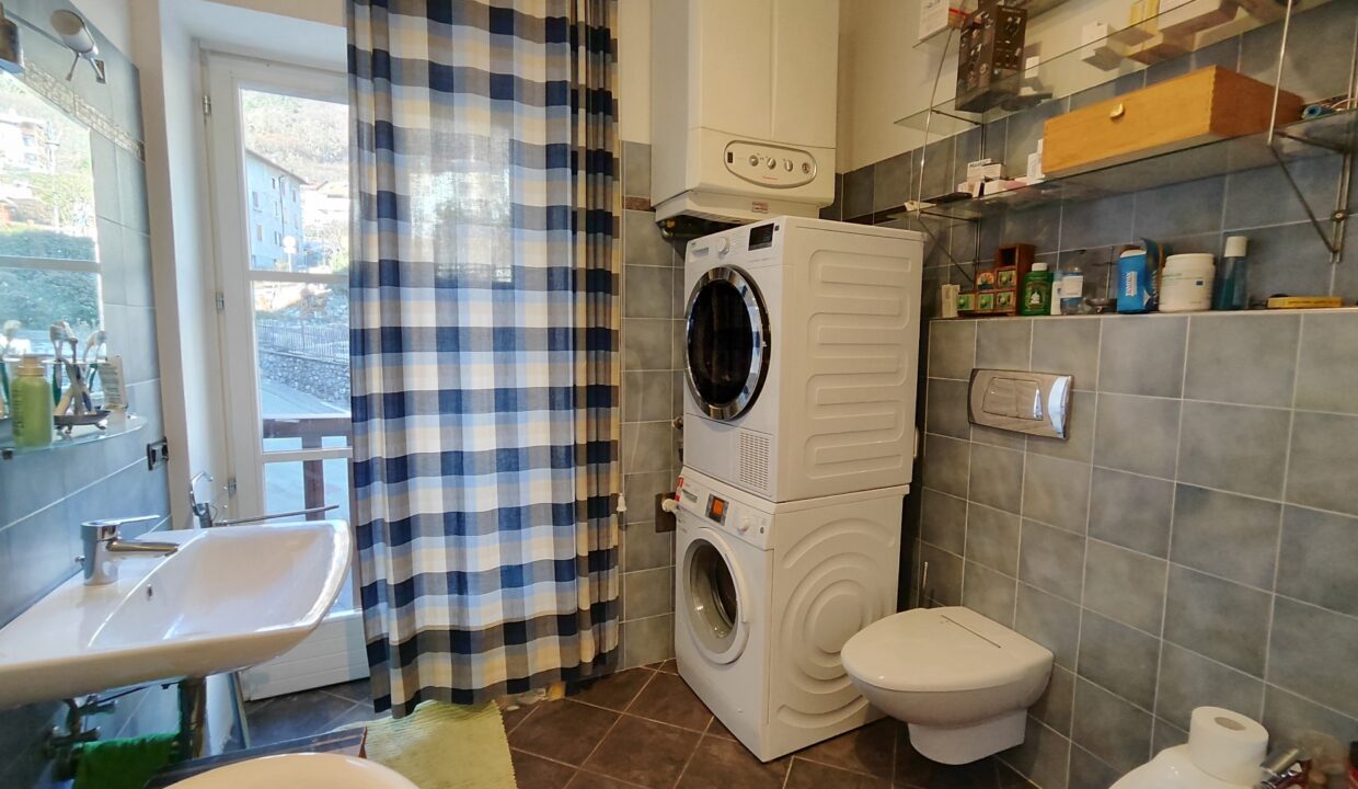 V703 Bagno 2
