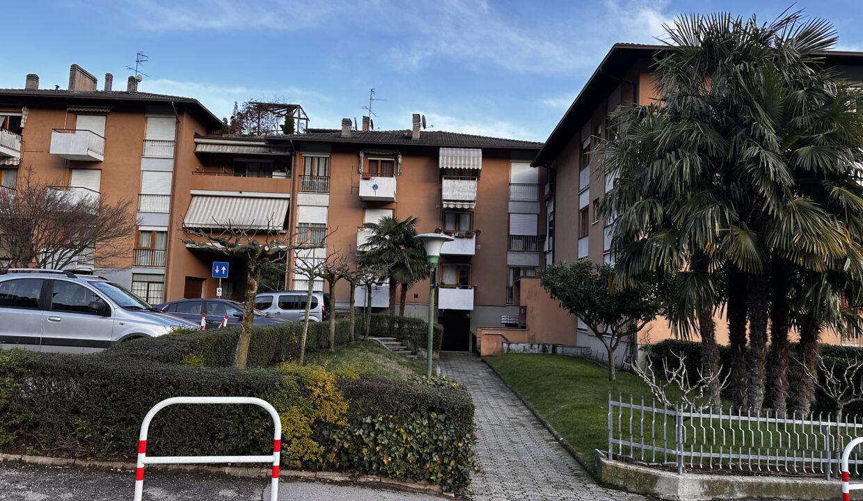 V734 condominio