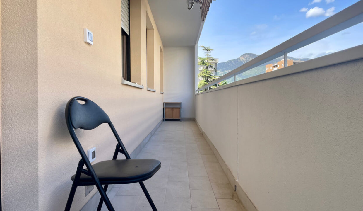 v766 balcone 2